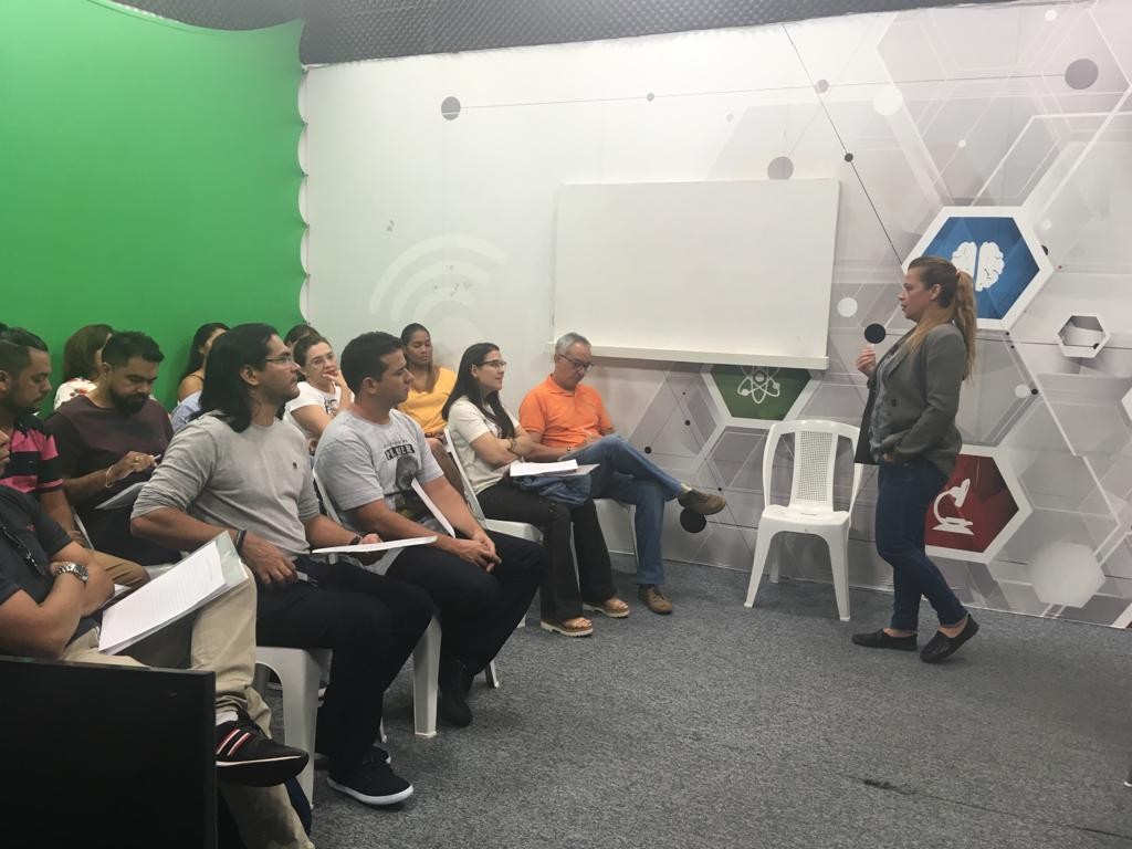 Jornalista realiza curso de Técnicas de Estúdio no Canal Educação