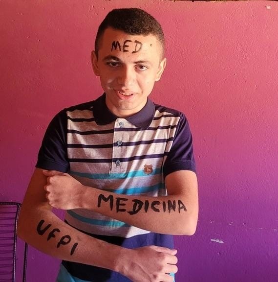 Aluno da Rede Estadual de São Luís do Piauí é aprovado em Medicina na UFPI