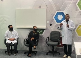 Outubro Rosa: Estudantes assistem palestras sobre saúde e bem-estar